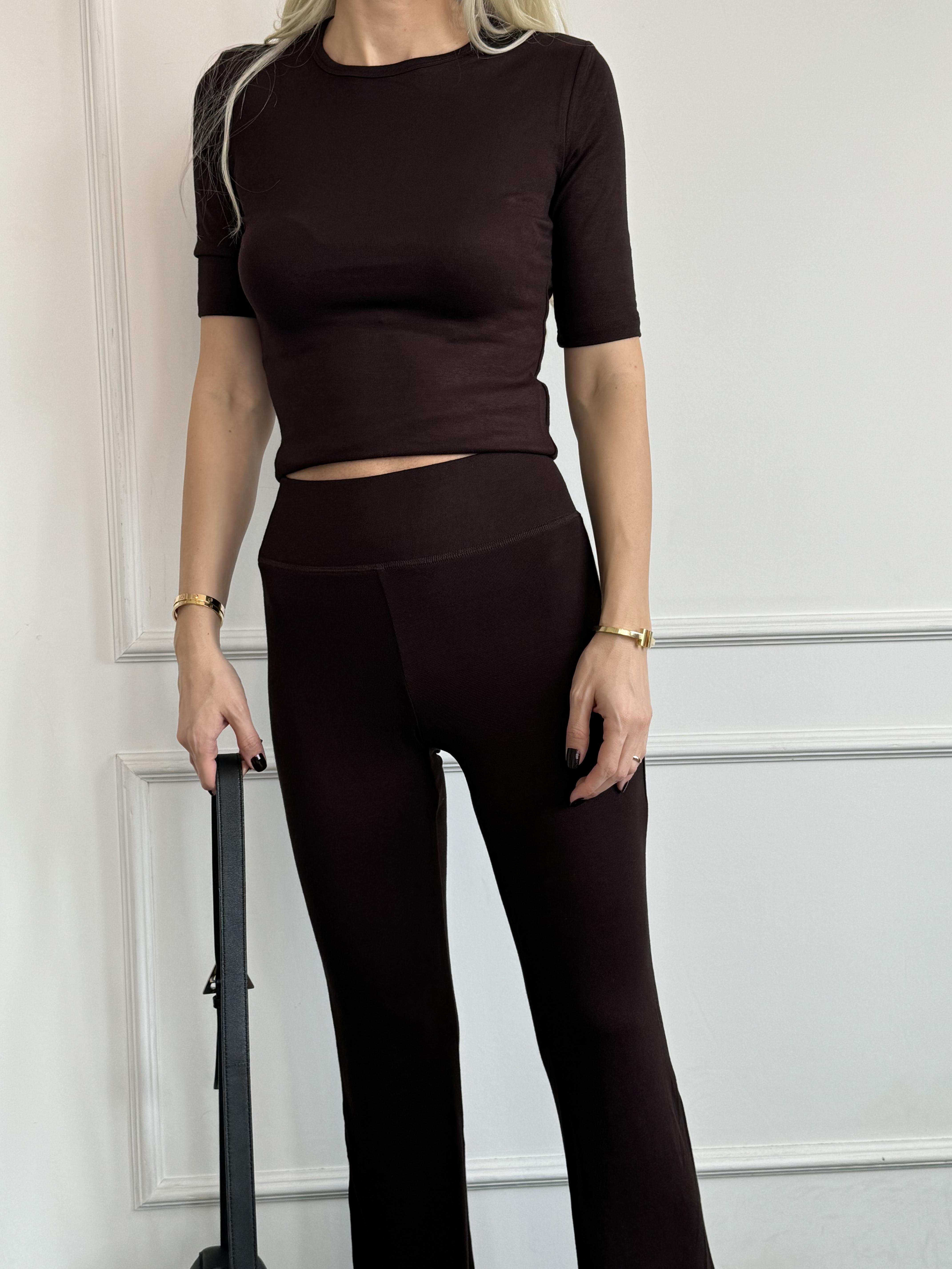 Yarım Kol Kahverengi Soft Touch Likralı Body