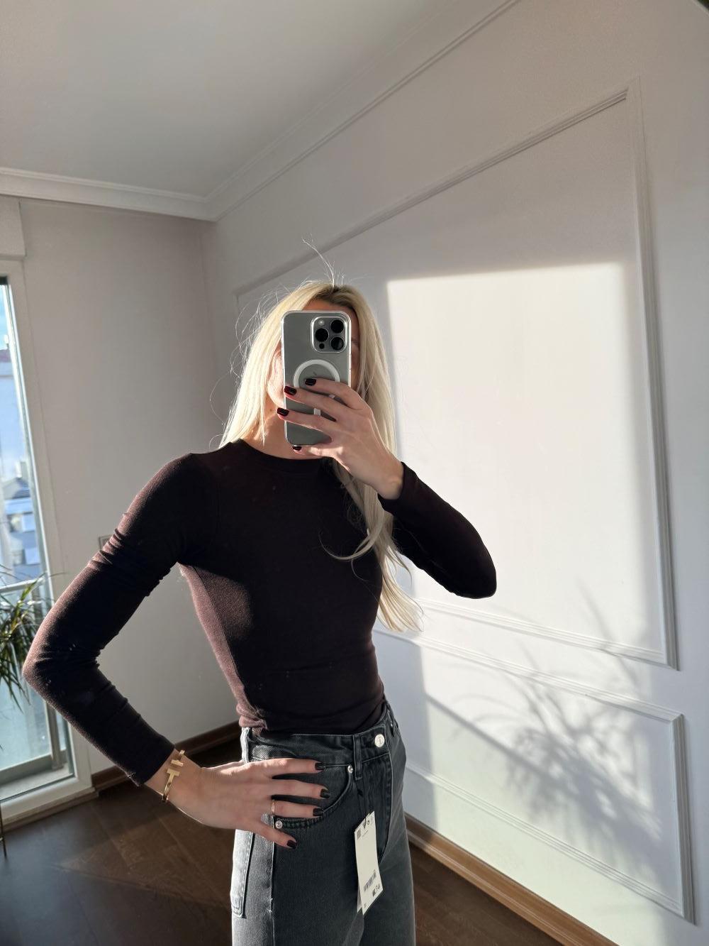 Uzun Kollu Body Soft Touch Kahverengi Parmak Geçirmeli