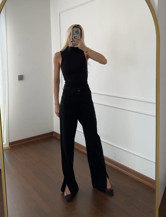 Boyfriend Siyah Paça Yırtmaçlı Jean