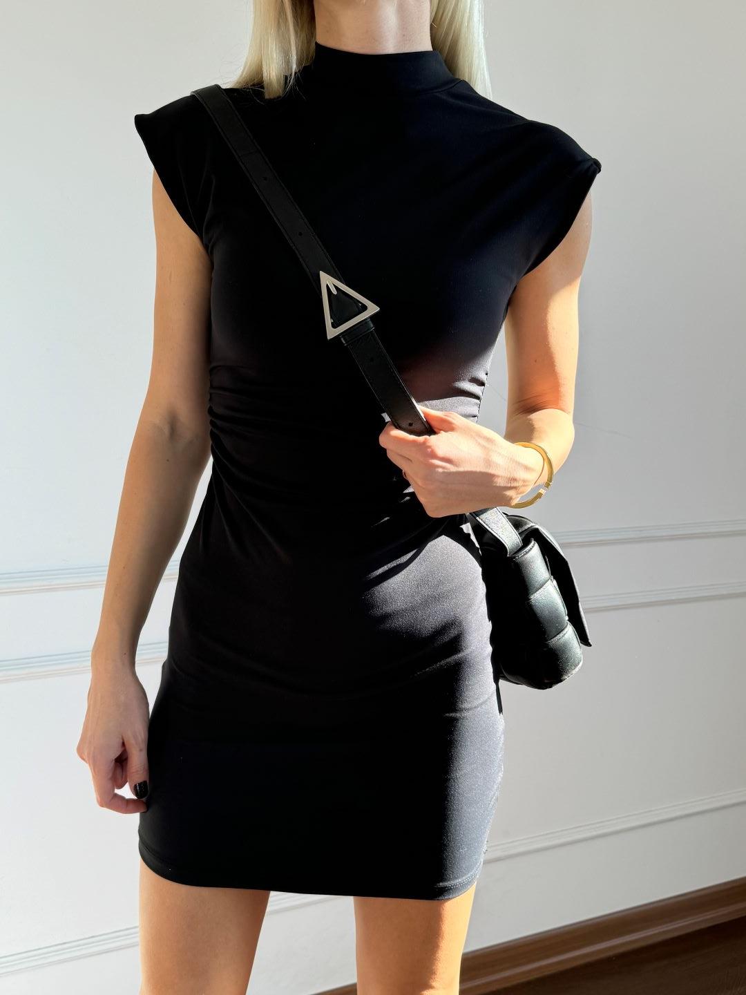 Vatkalı Siyah Stretch Elbise