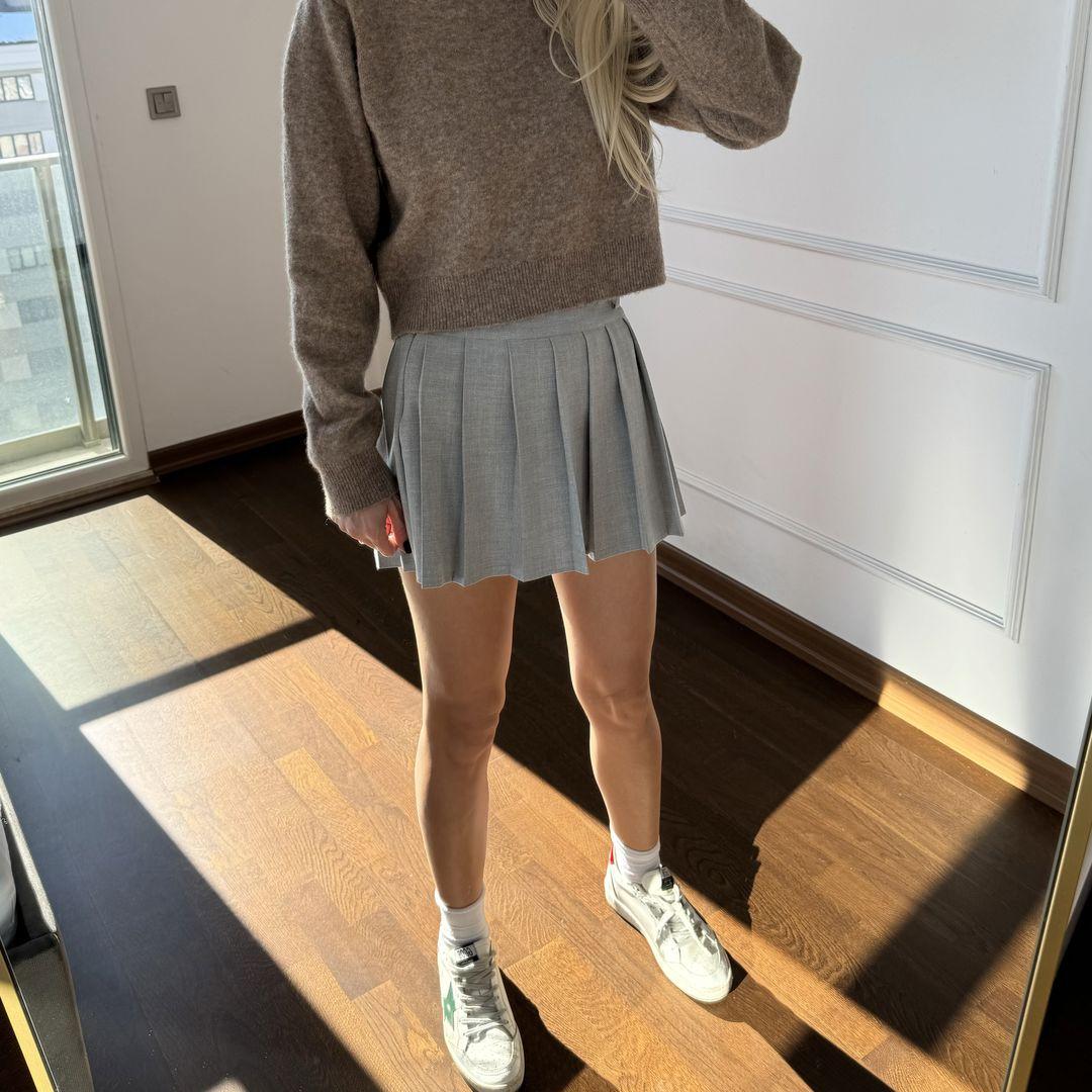 Açık Gri Pileli Etek