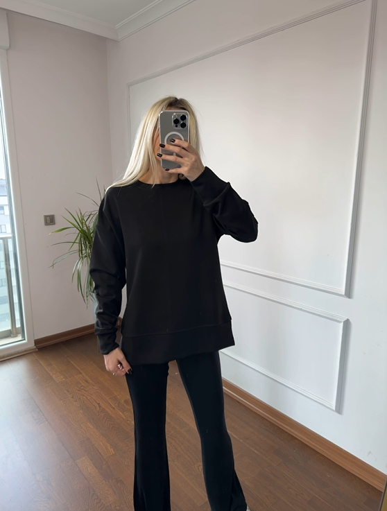 Siyah Yumuşak Dokulu Sweatshirt