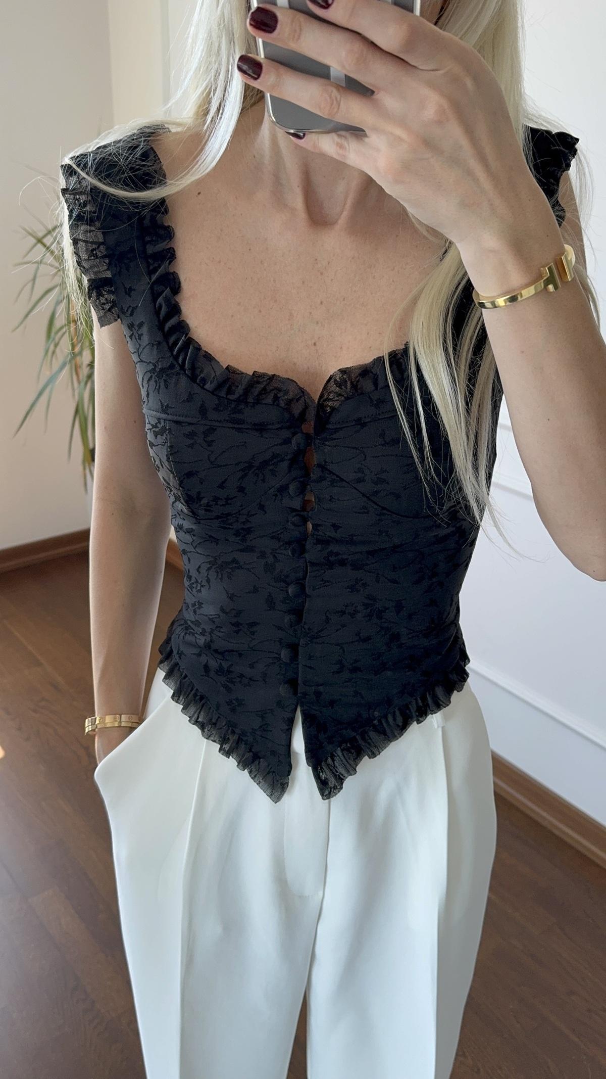 Siyah Fırfırlı Dantelli Bluz