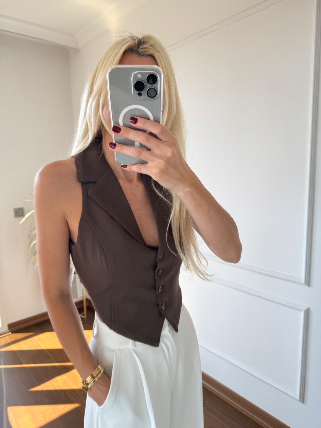 Kahverengi Bağlama Detaylı Yelek