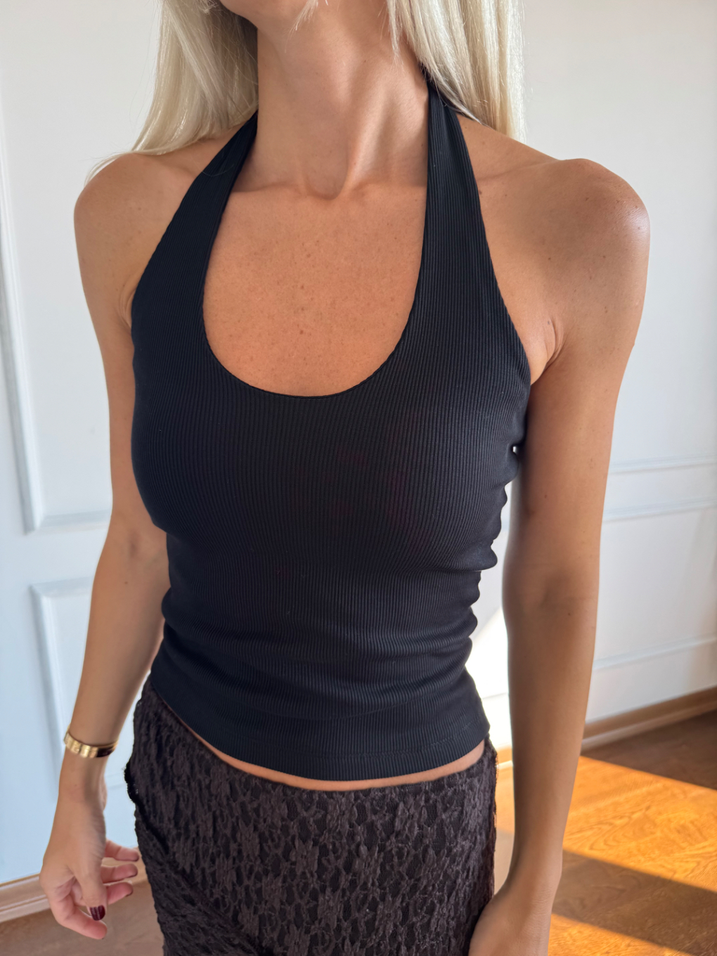 Boyundan Geçmeli Body Siyah