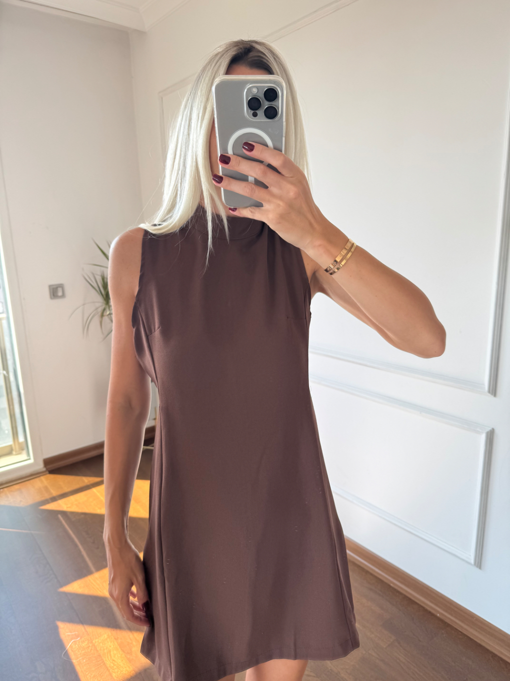 Kahverengi Elbise