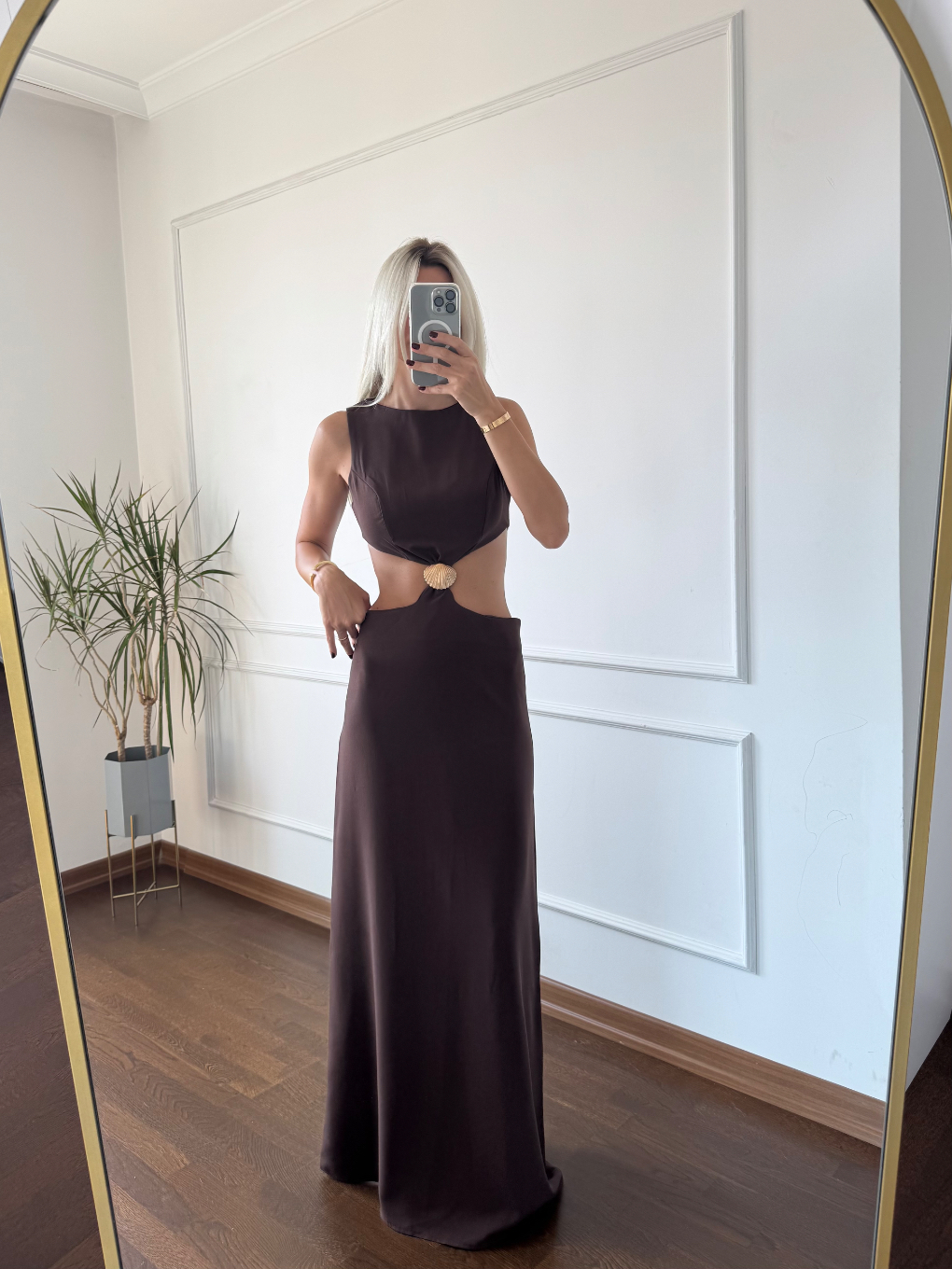 İstiridye Detaylı Kahverengi Elbise