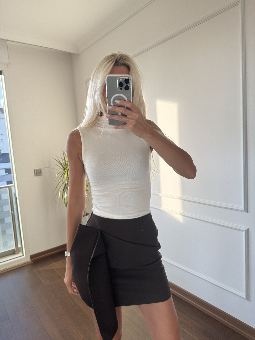 Yaka Detaylı Body Beyaz