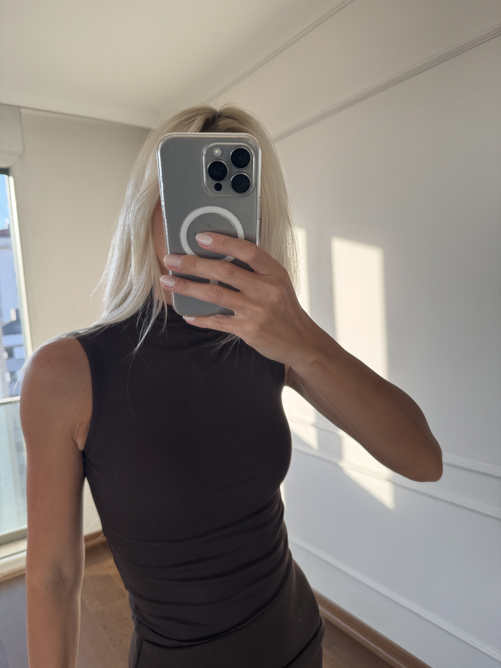 Yaka Detaylı Body Kahverengi