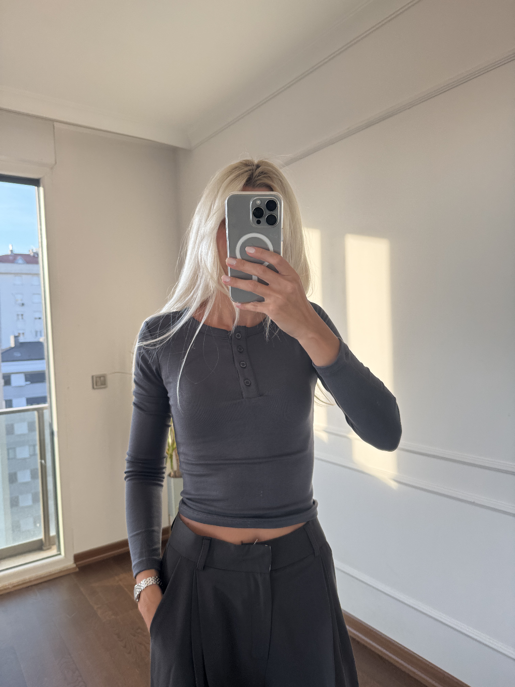 Düğmeli Yumuşak Dokulu Bluz