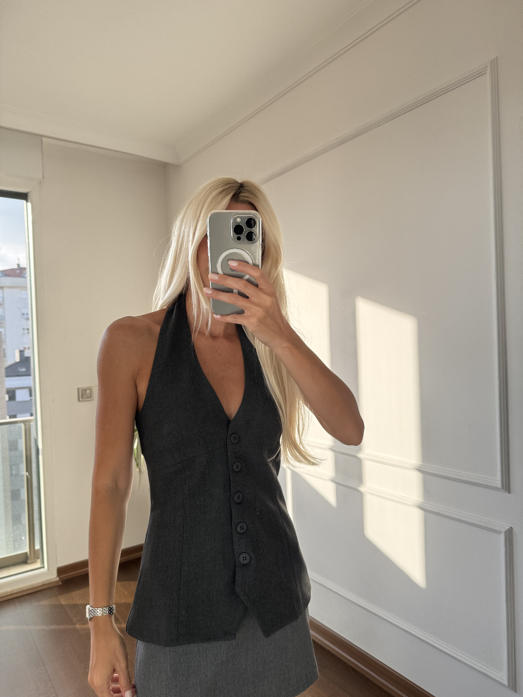 Boyundan Geçmeli Düğmeli Yelek