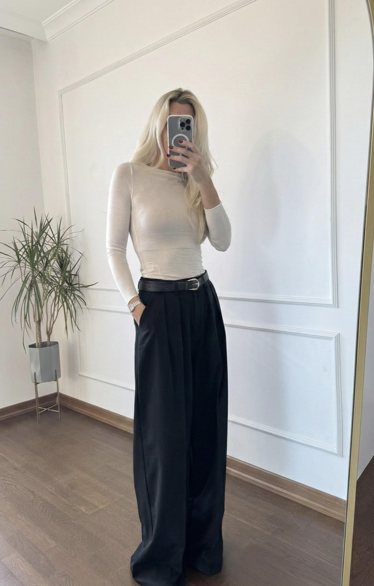 Pileli Kemerli Siyah Palazzo Pantolon