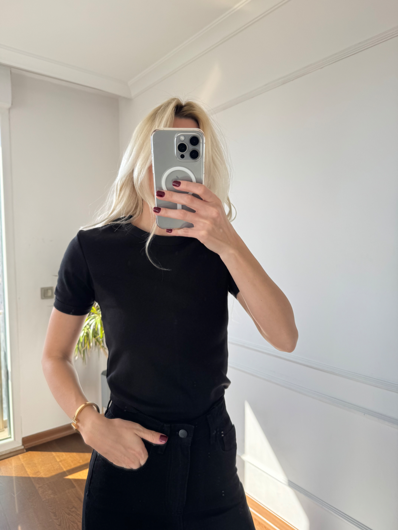 Siyah Kısa Kollu Bisiklet Yaka Tshirt